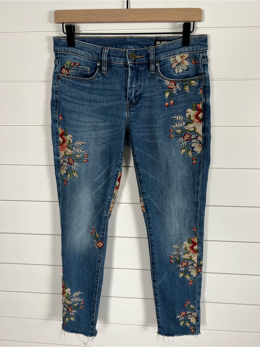 Blank NYC Jeans Womens 26 Embroidered Floral Skinny Raw Hem Boho